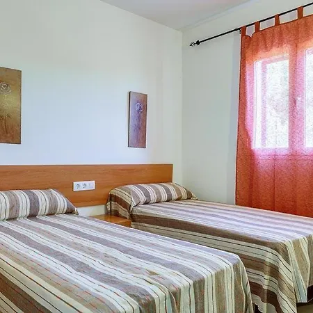 Sleeps 9 Pool Air Con Wifi Punta Grossa